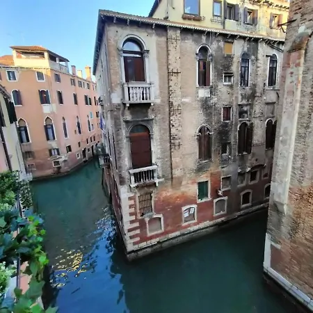 Luxury Near Rialto Bridge Apartment Venice